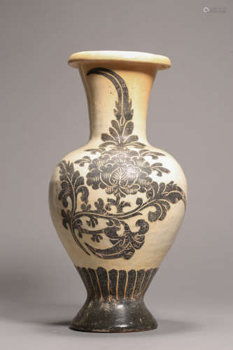 Incised Cizhou Kiln Flower Vase