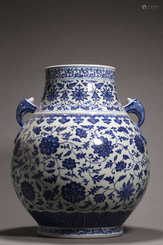 Blue and White Interlocking Lotus Vessel