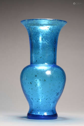 Blue Glassware Yenyen Vase