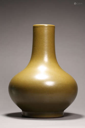 Tea-Dust Glaze Bottle Vase