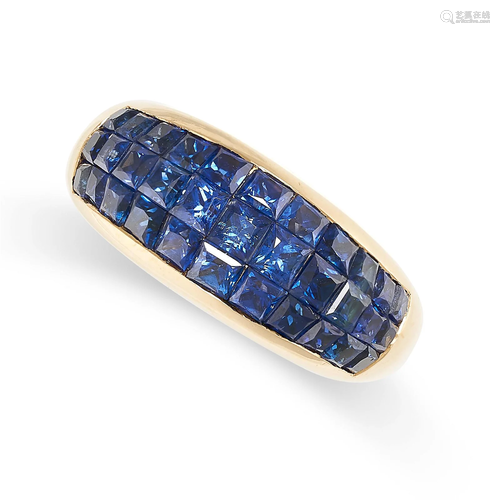 A SAPPHIRE BOMBE RING in 18ct yellow gold, set with three ro...