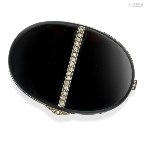 AN ART DECO FRENCH ONYX AND DIAMOND COMPACT BOX in 18ct whit...