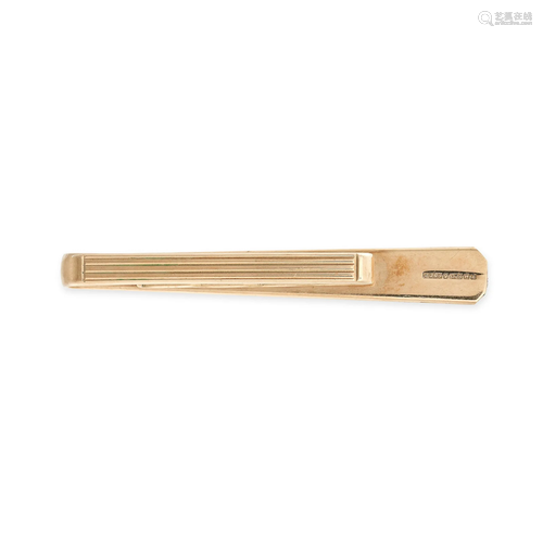 A VINTAGE TIE CLIP in 9ct yellow gold, with textured details...