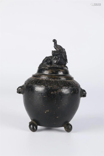 A THREE-LEG Bronze JAR WITH LID, TWO EARS.