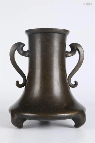 A DOUBLE-EAR Bronze DISPLAY BOTTLE.