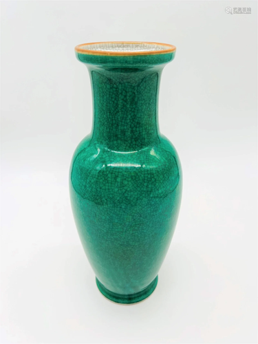 Vintage Chinese Green Crackle Glaze Rouleau Vase