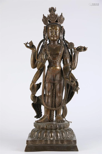 A TIBETAN MAHA-MAYURIVIDYA-RAJNI BUDDHA STATUE.