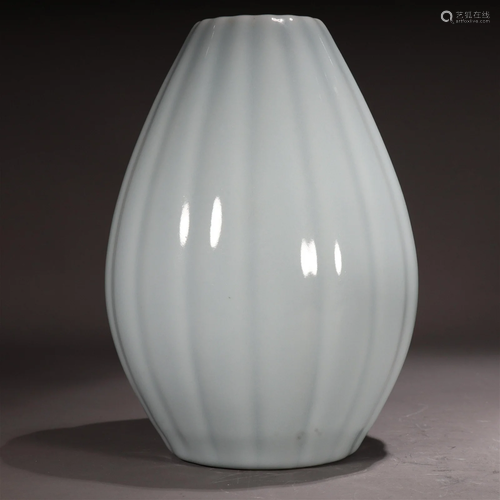 A Clair-De-Lune-Glazed Melon-Ridged Vase