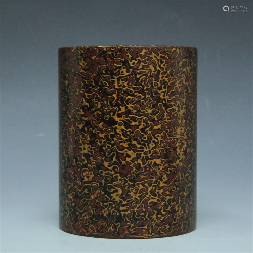 A 'Pineapple' Lacquered Brush Pot