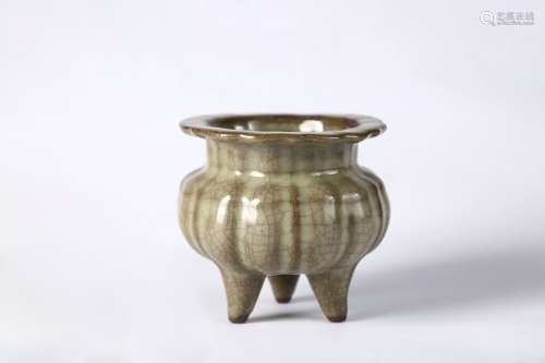 Southern Song Dynasty official kiln melon prismatic chrysant...