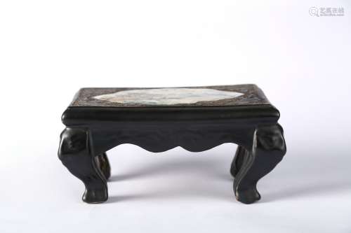 Qing Qianlong imitation wood glaze desk