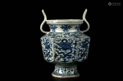 Ming Dynasty Longqing blue and white double ear hexagonal in...