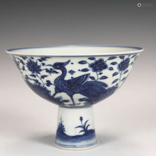 Blue and white peacock flower pattern high foot bowl