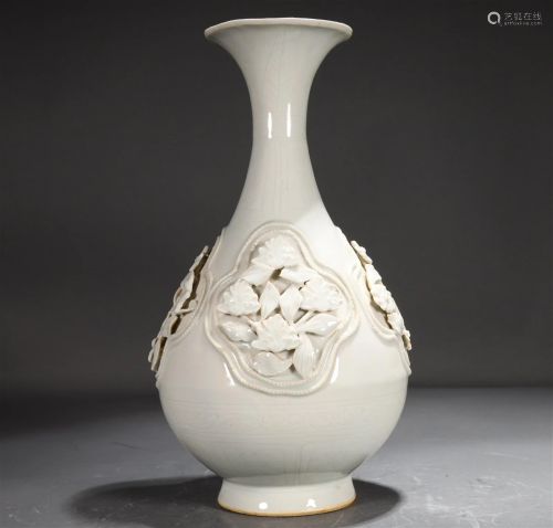 An Incised White-Glazed 'Flower' Yuhuchun Vase