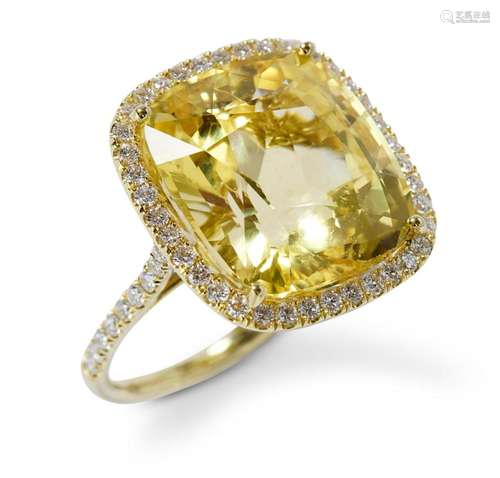 YELLOW SAPPHIRE AND DIAMOND RING