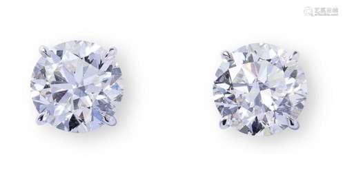 PAIR OF SPECTACULAR DIAMOND EAR STUDS