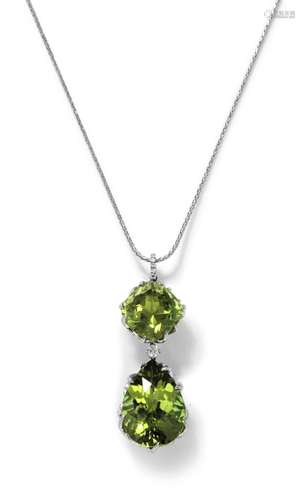 PERIDOT AND DIAMOND PENDANT NECKLACE