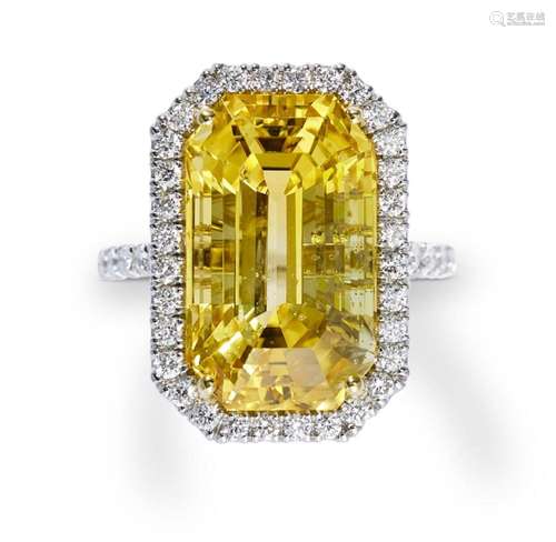 YELLOW SAPPHIRE AND DIAMOND RING