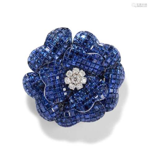 SAPPHIRE AND DIAMOND PENDANT BROOCH