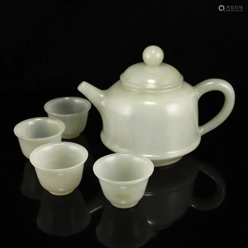 Superb Chinese Hetian Jade Teapot & Cups