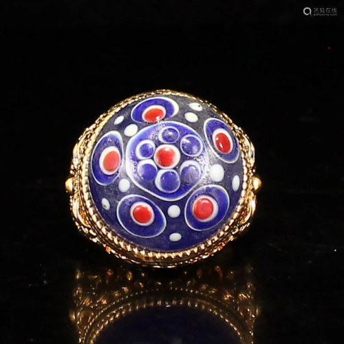 Beautiful Vintage Chinese Glass Ring