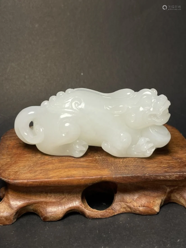 Superb Hand Carved Chinese White Hetian Jade Pixiu Pendant