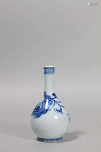青花螭龍紋天球瓶