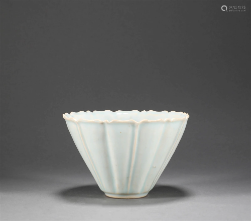 Yingqing porcelain bowl