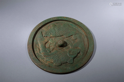 Bronze mirror with Pisces pattern in Jin Dynasty