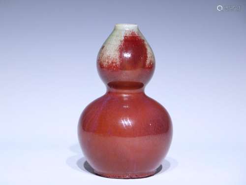 RED FAMBE GLAZED DOUBLE-GOURD VASE