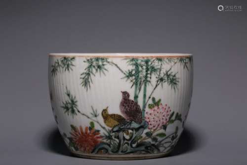 QING, FAMILLE ROSE PANORAMIC FLOWER AND BIRD VAT