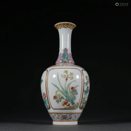 A Fine Famille-rose 'Flower' Vase