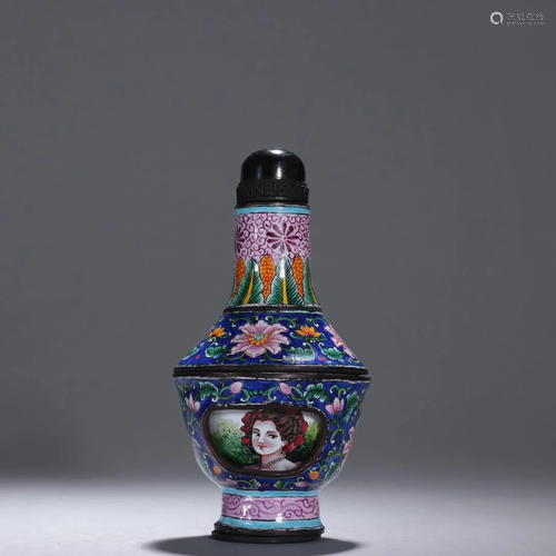 A Delicate Enamel Turn Around Snuff Bottle