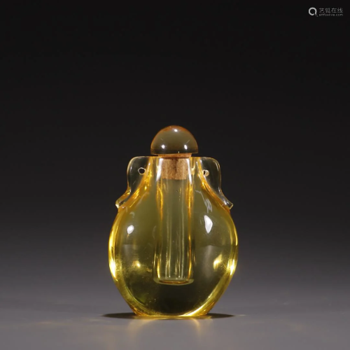 A Top Amber Snuff Bottle