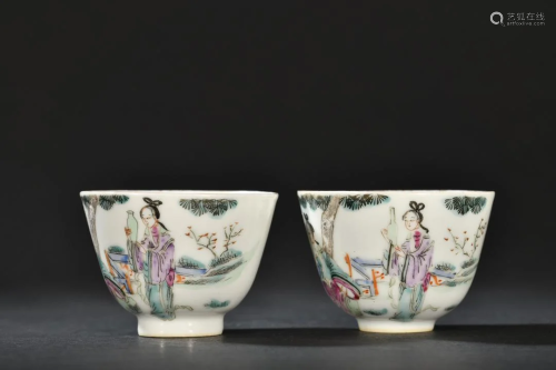 A Pair of Fine Famille-rose Figures Cups