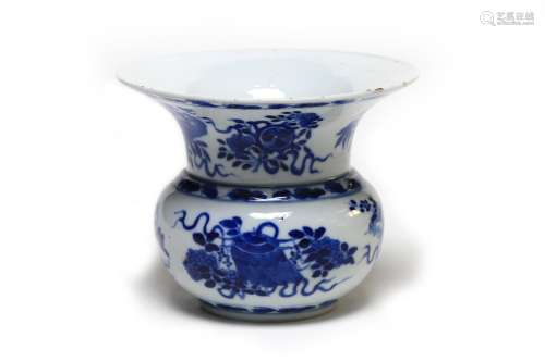 A small blue and white porcelain spittoon with trumpet mouth...