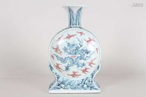 A Chinese Ancient-framing Dragon-decorating Porcelain Fortun...