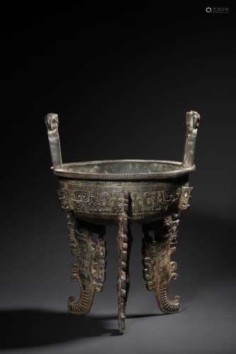 A BRONZE‘TAOTIE’FOOD VESSEL,SHANG DYNASTY