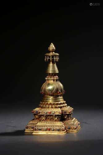 A GILT-BRONZE STUPA,QIANLONG PERIOD