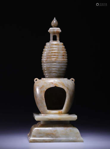 A WHITE AND BLACK JADE BUDDHA SHRINE,QING DYNASTY