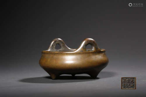 A BRONZE TRIPOD CENSER,XUANDE MARK QING DYNASTY