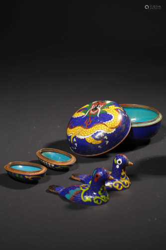 A SET OFA CLOISONNE ENAMEL STATIONERY,QING DYNASTY