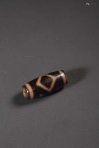 A DZI BEAD