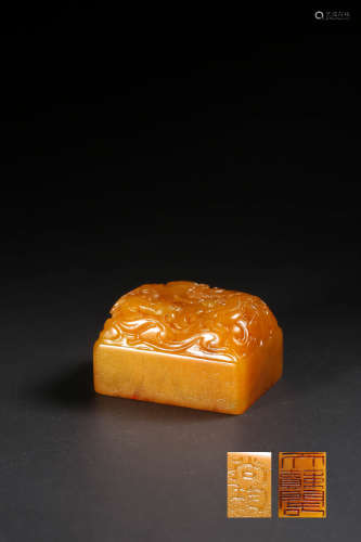 A CARVED TIANHUANG SEAL,QING DYNASTY