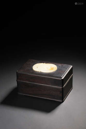 A ROSEWOOD GEMS-INLAID BOX, QING DYNASTY