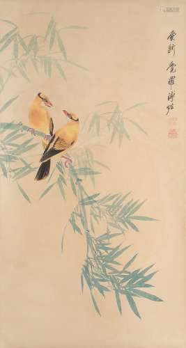 A FLOWER AND BIRD PAINTING 
PAPER SCROLL
PU ZUO MARK