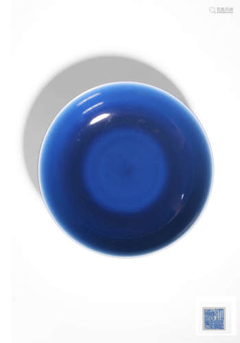 A SACRIFICIAL BLUE-GLAZED DISH,MARK AND PERIOD OF QIANLONG