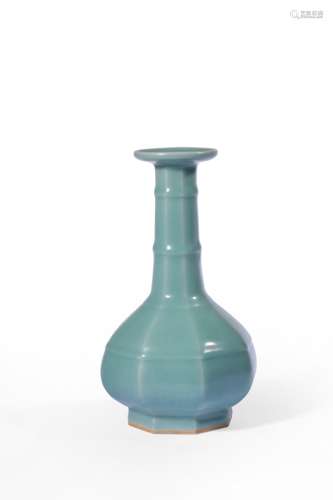 A LONGQUAN CELADON-GLAZED VASE