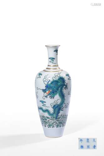 A FAMILLE-ROSE‘DRAGON’VASE,MARK AND PERIOD OF KANGXI