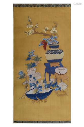 A EMBROIDERED  PANEL,QING DYNASTY